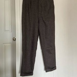 High waisted carrots pants
